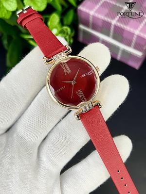 Stylish Women's Brown Leather Watch - Quartz Movement, Water Resistant - 1 Pc