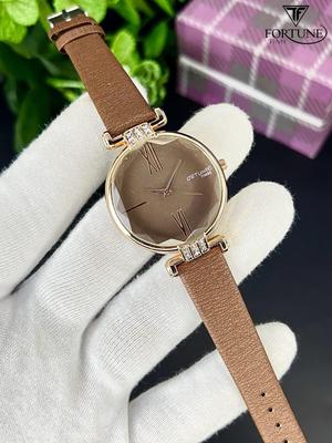 Stylish Women's Brown Leather Watch - Quartz Movement, Water Resistant - 1 Pc