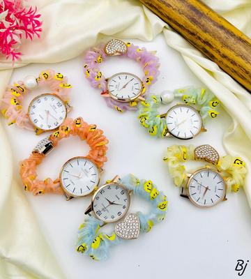 Stylish Women's Quartz Watch - Water Resistant - 1 Pc